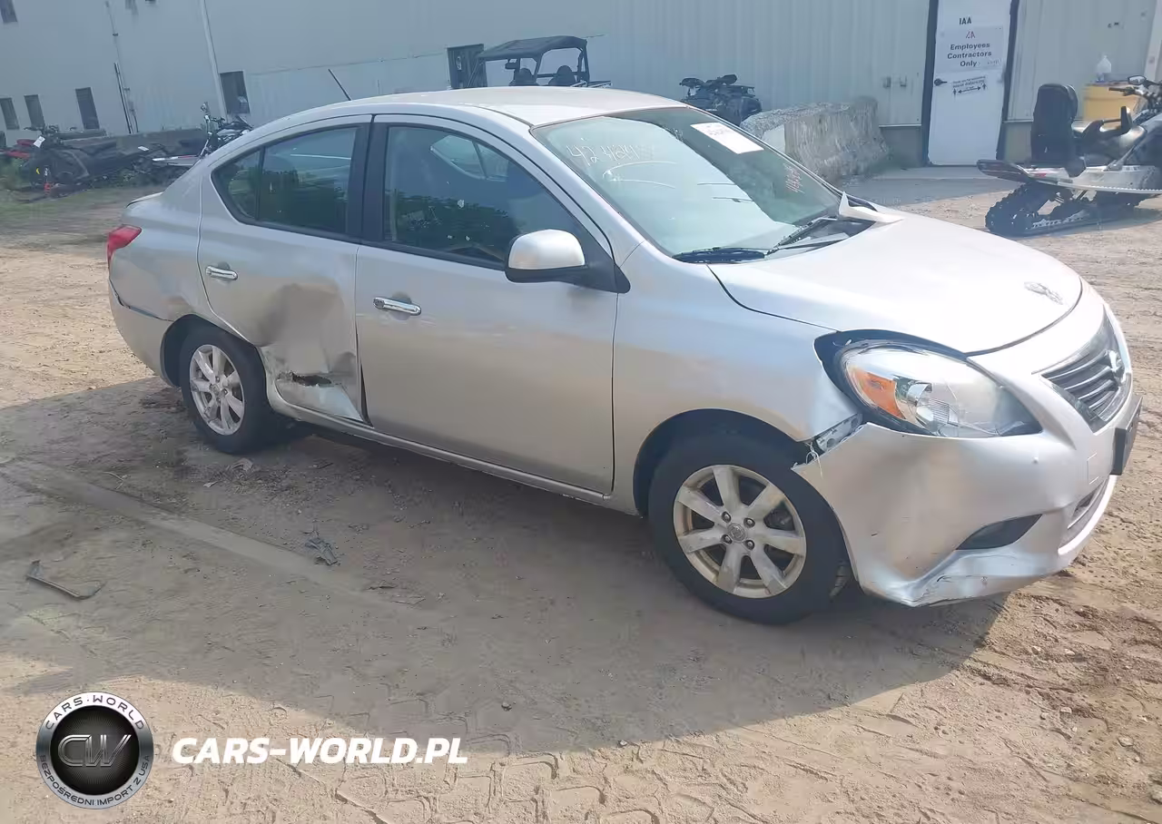 2012 Nissan Versa 1.6 Sl