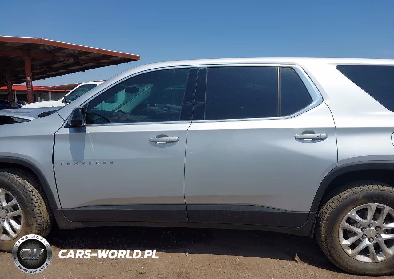 2020 Chevrolet Traverse Fwd Ls VIN:1GNERFKW4LJ183988 - 13