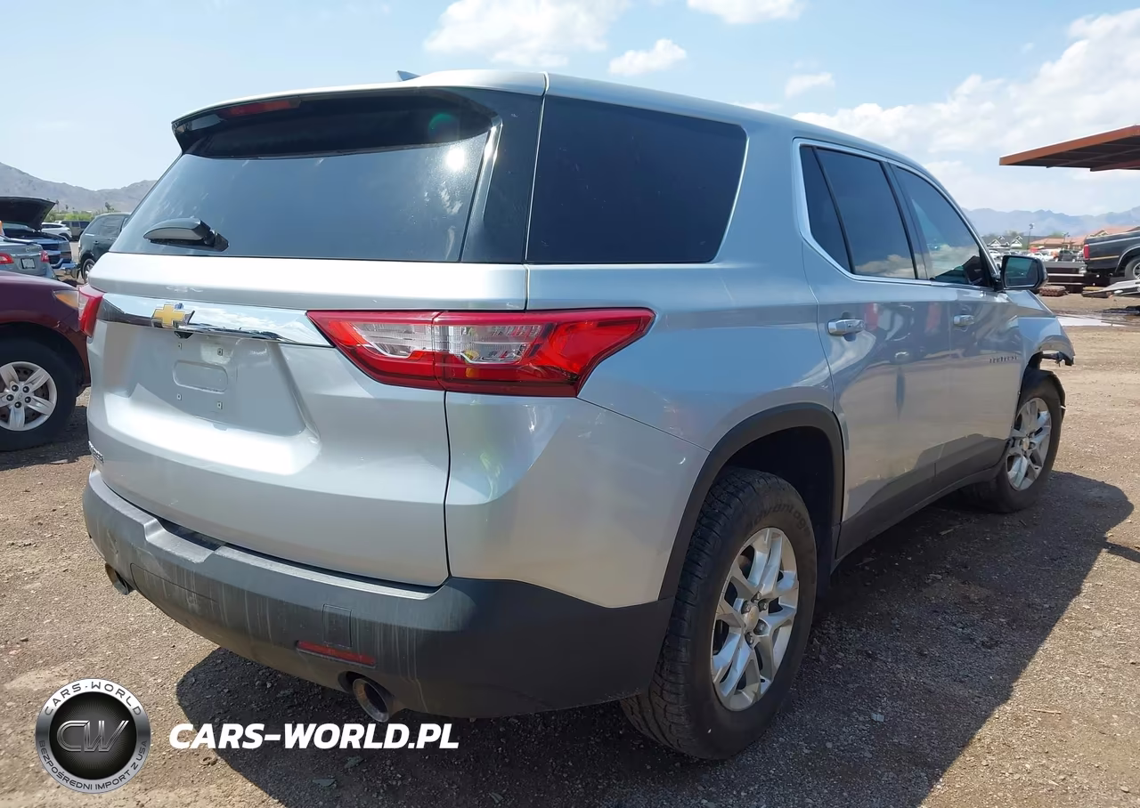 2020 Chevrolet Traverse Fwd Ls VIN:1GNERFKW4LJ183988 - 4