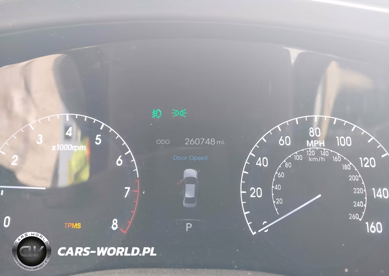 2012 Hyundai Genesis 3.8 VIN:KMHGC4DD5CU167103 - 7