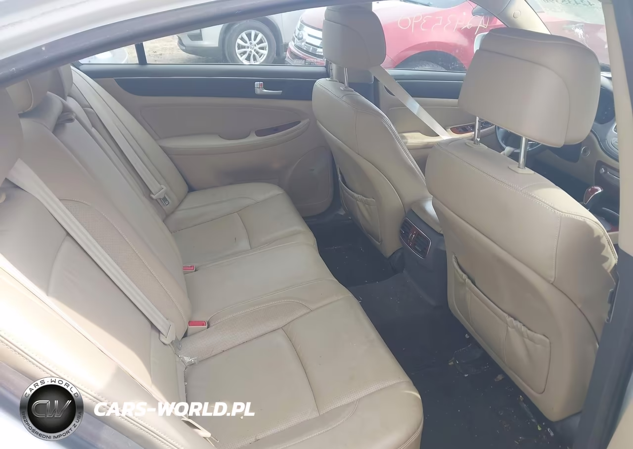 2012 Hyundai Genesis 3.8 VIN:KMHGC4DD5CU167103 - 8