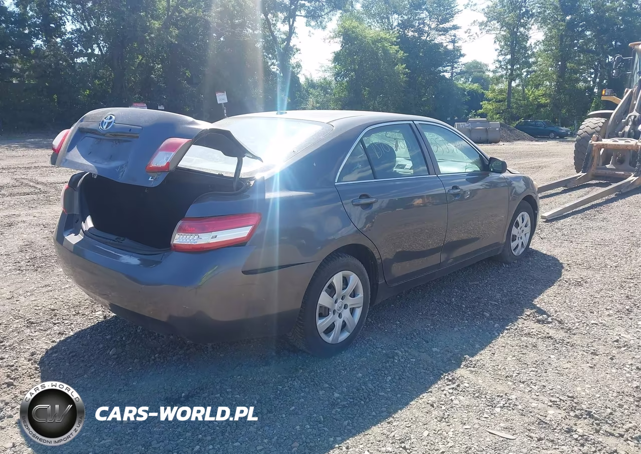 2010 Toyota Camry Le VIN:4T1BF3EK7AU079255 - 4