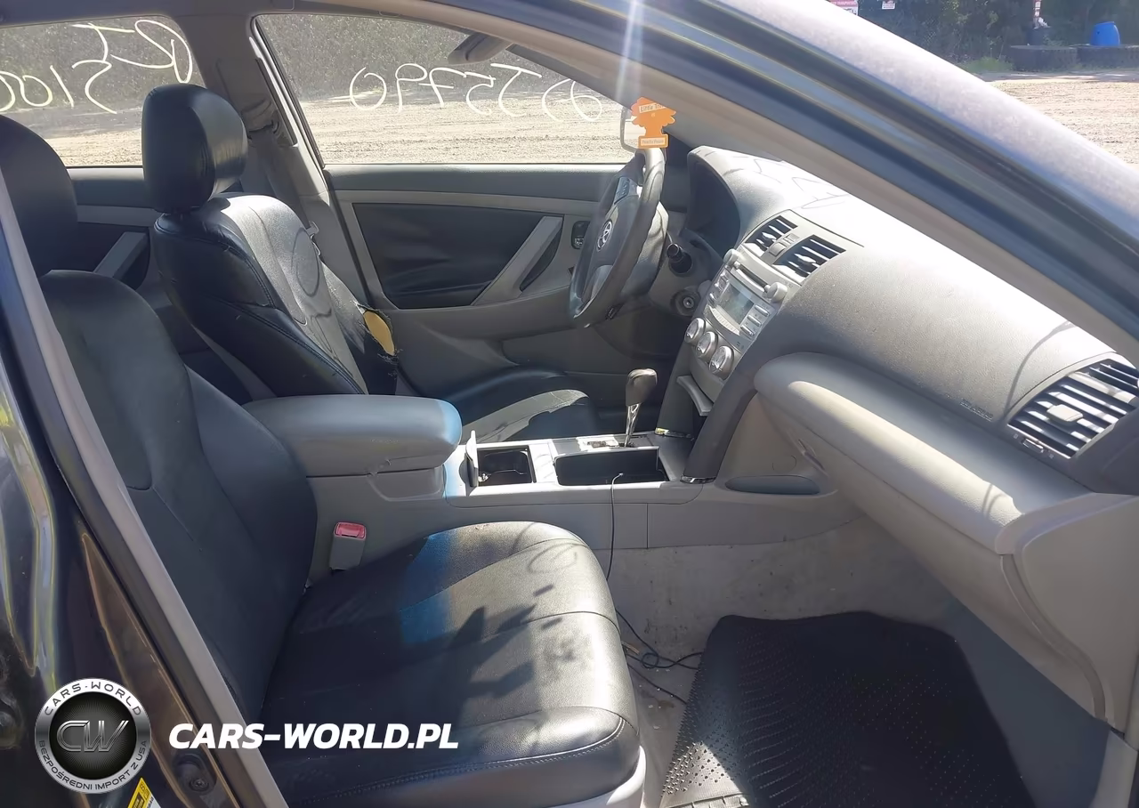 2010 Toyota Camry Le VIN:4T1BF3EK7AU079255 - 5
