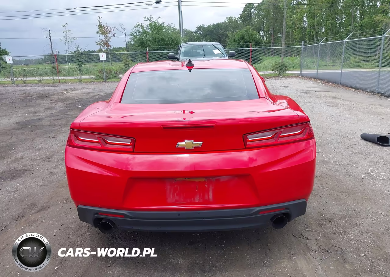 2018 Chevrolet Camaro 1Ls VIN:1G1FA1RXXJ0100582 - 16