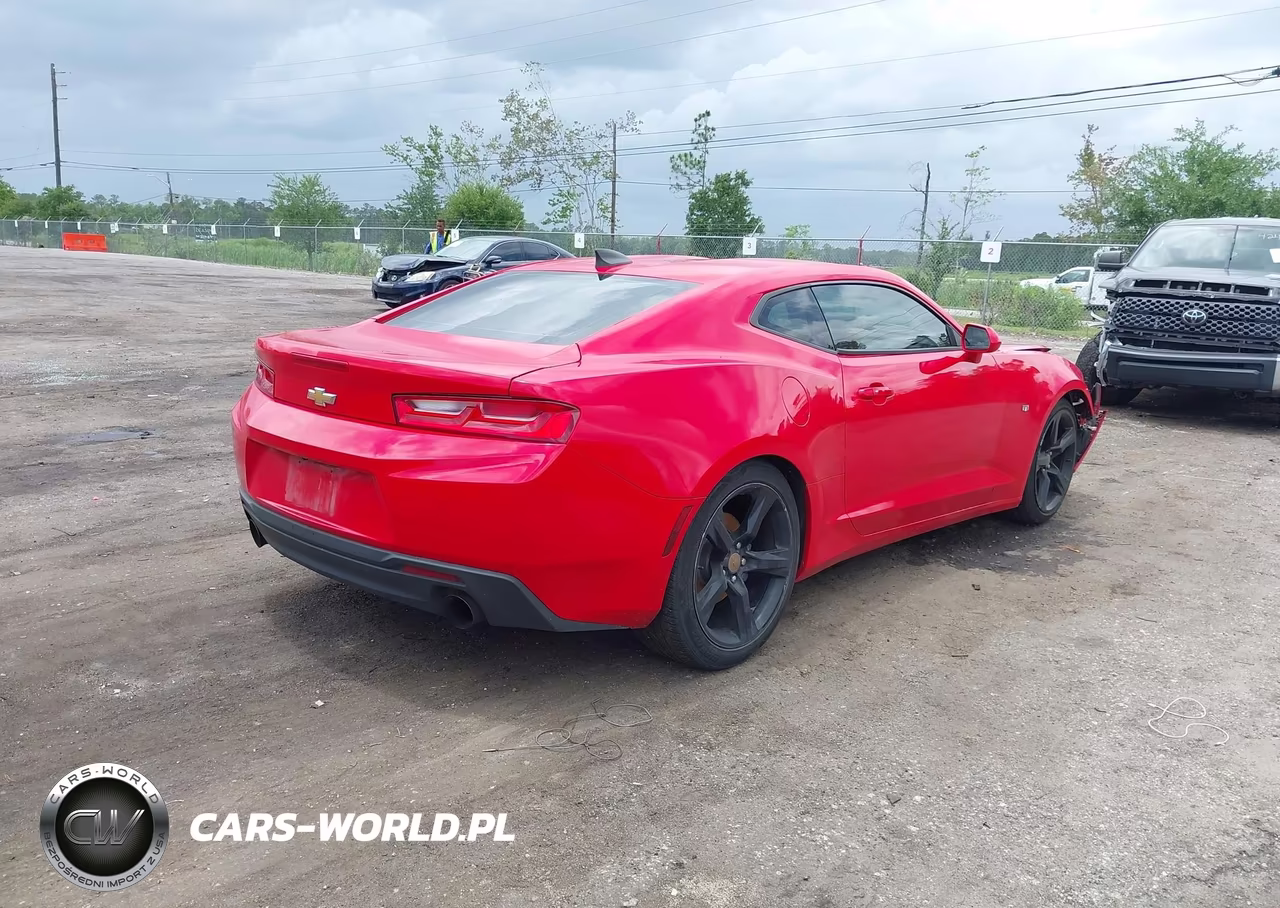2018 Chevrolet Camaro 1Ls VIN:1G1FA1RXXJ0100582 - 4