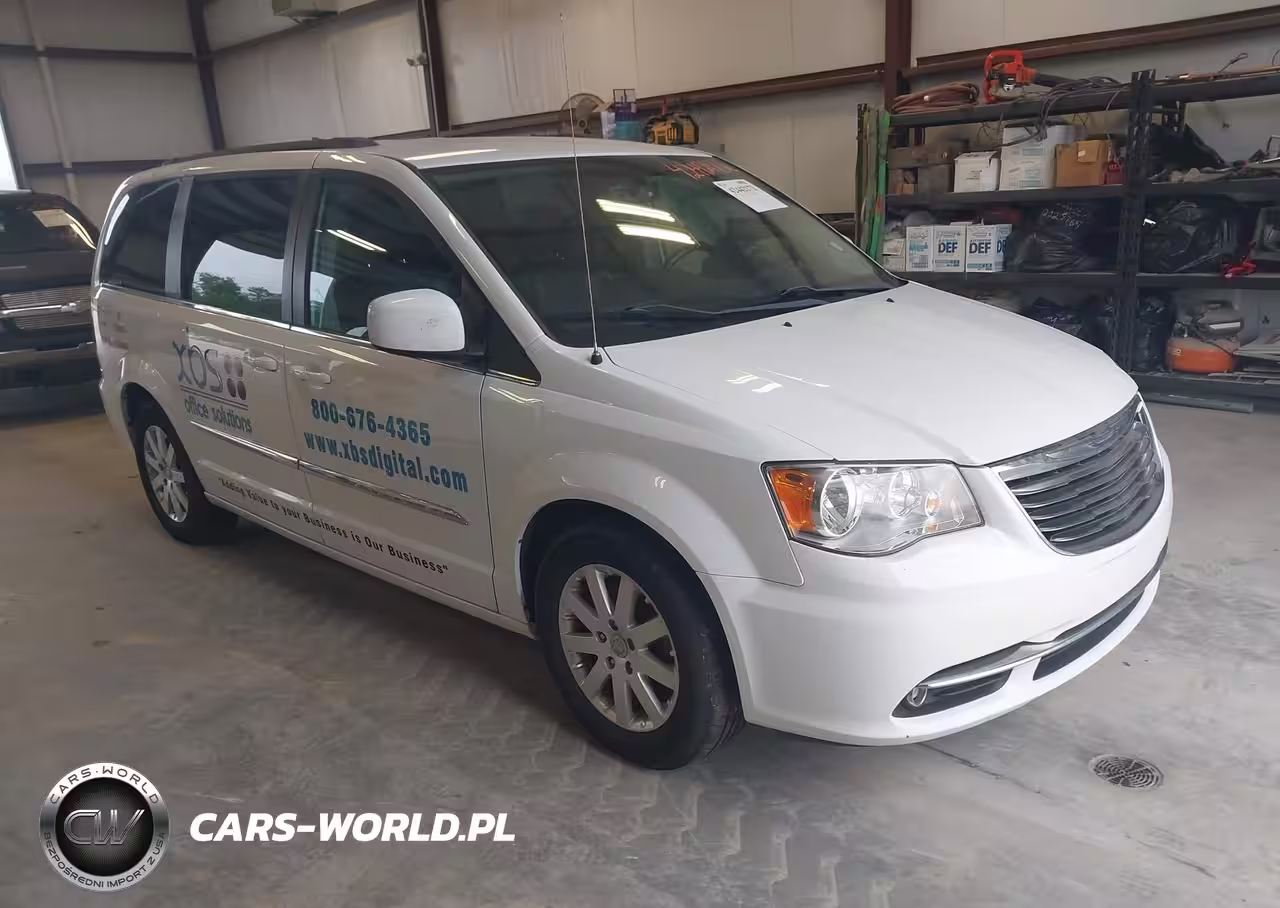 2016 Chrysler Town & Country Touring