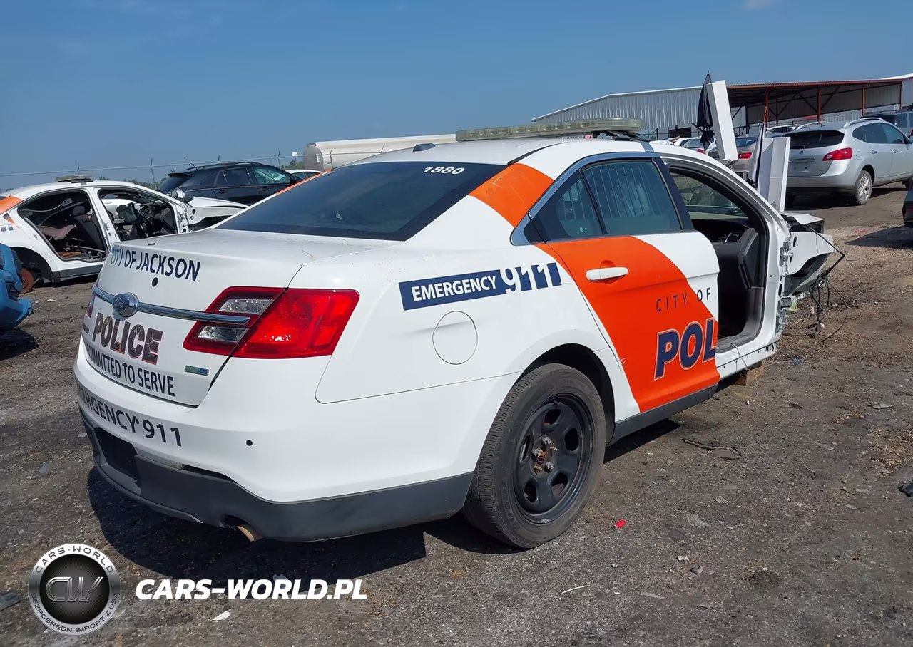 2018 Ford Police Interceptor VIN:1FAHP2MK0JG104864 - 4