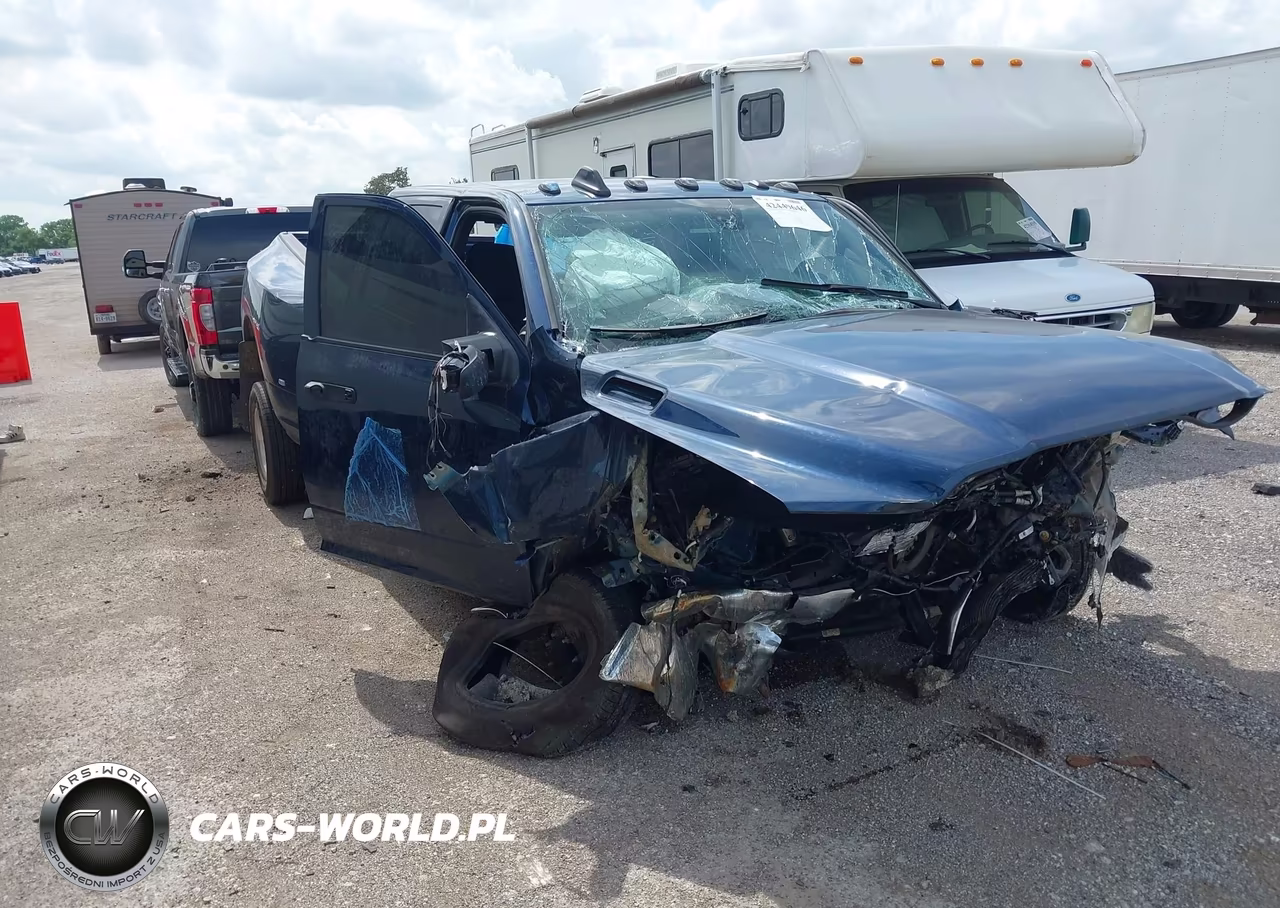 2024 Ram 3500 Tradesman 4X4 8' Box VIN:3C63RRGL3RG339617 - 1