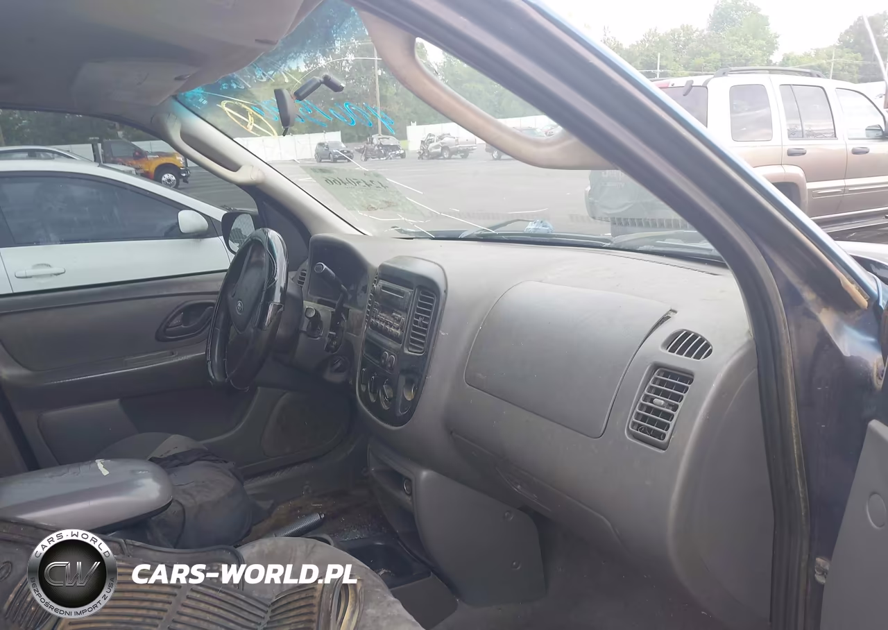 2003 Ford Escape Xls VIN:1FMYU021X3KA51622 - 5