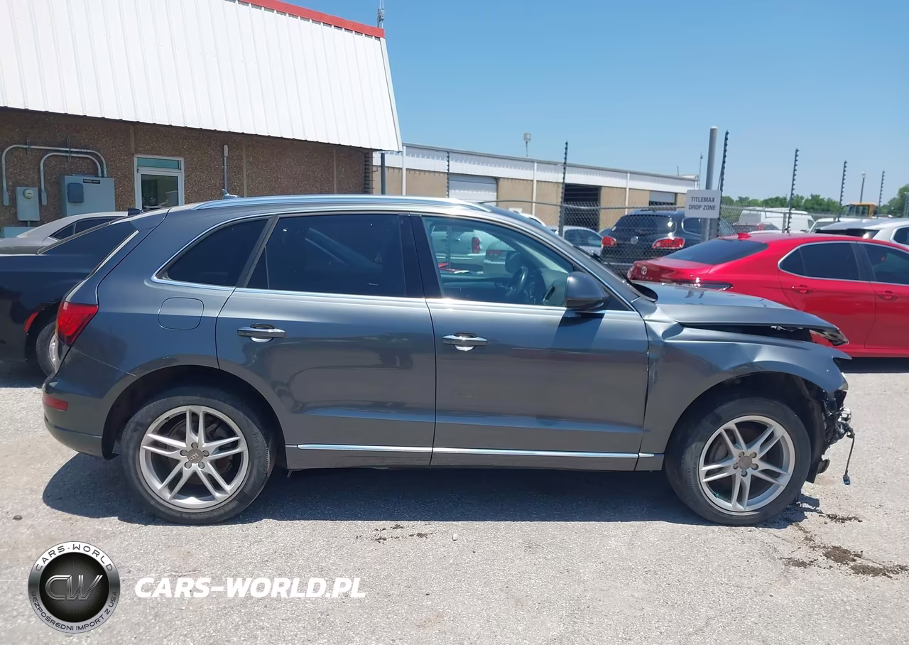 2017 Audi Q5 2.0T Premium VIN:WA1L2AFP7HA028671 - 14