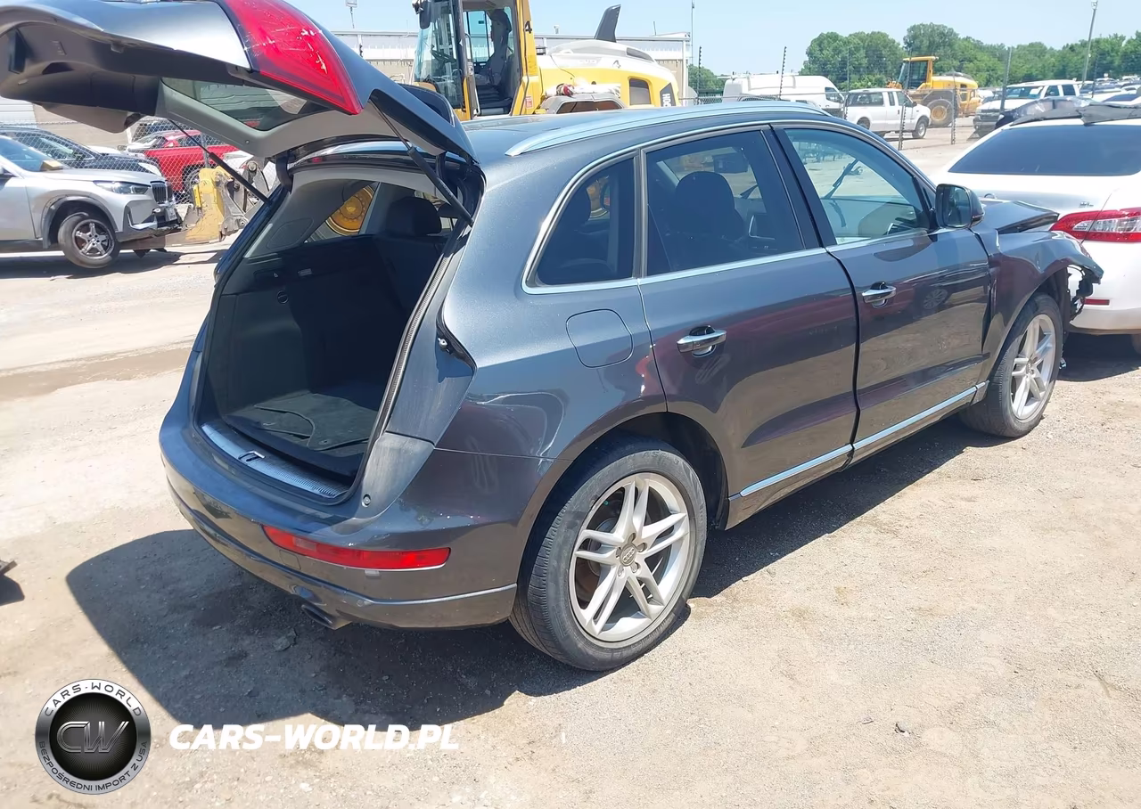 2017 Audi Q5 2.0T Premium VIN:WA1L2AFP7HA028671 - 4