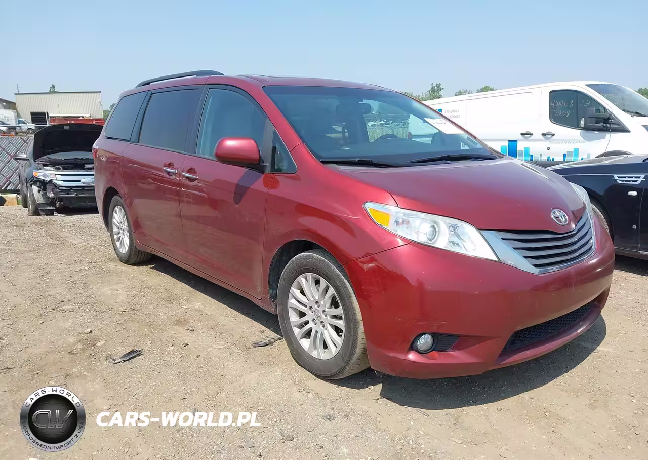 2016 Toyota Sienna Xle 8 Passenger