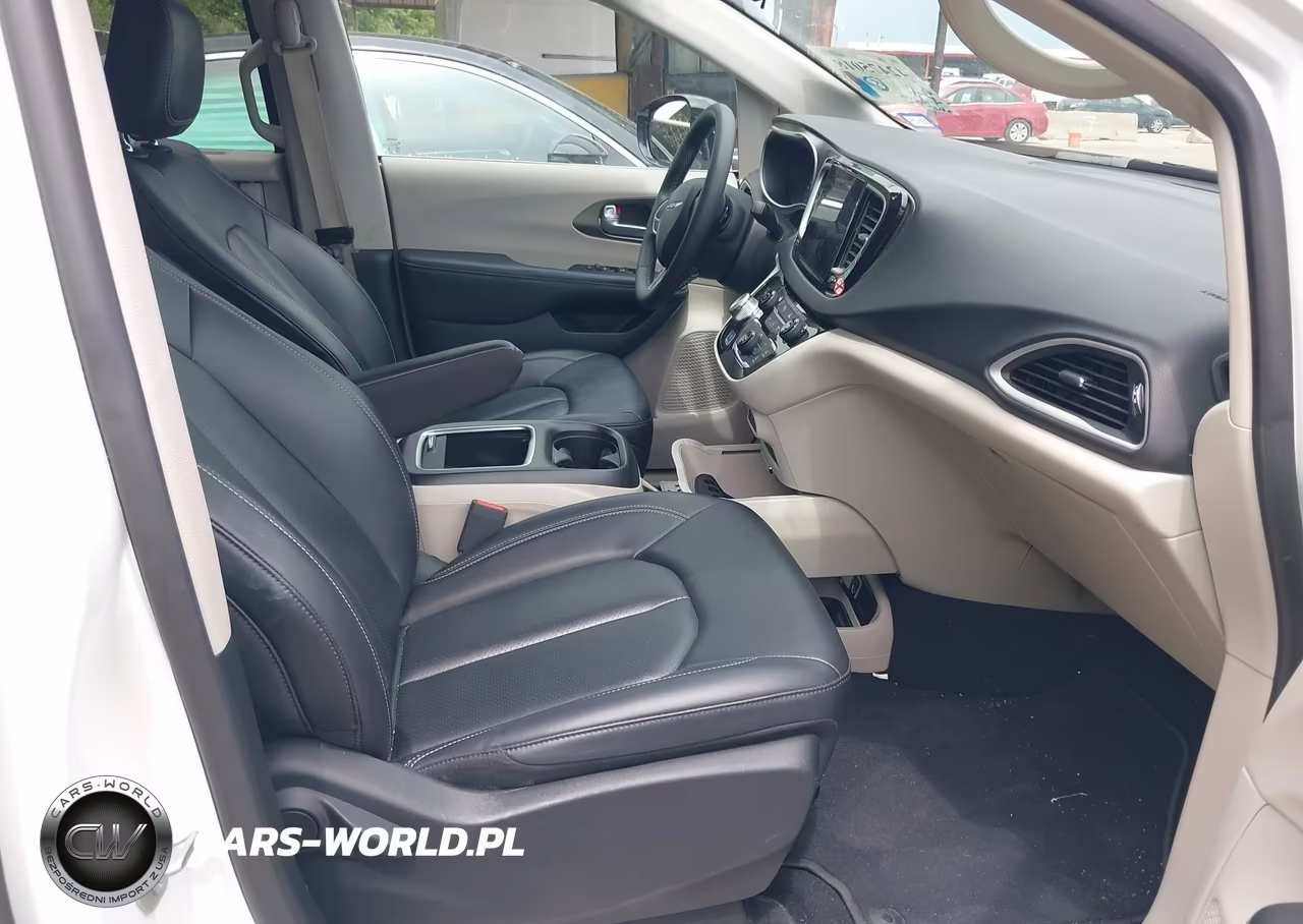 2024 CHRYSLER PACIFICA TOURING L VIN:2C4RC1BG2RR149902 - 5