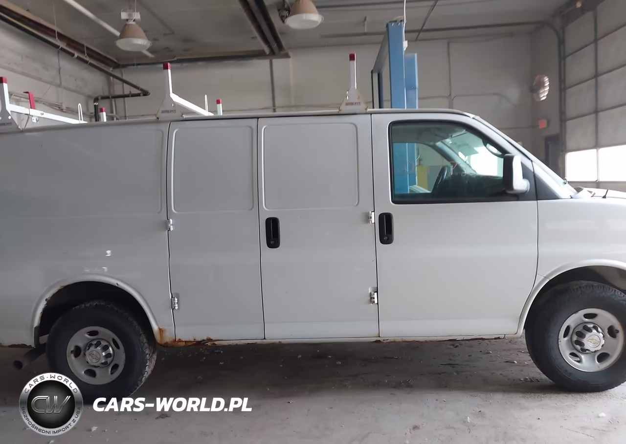 2012 Chevrolet Express 2500 Work Van VIN:1GCWGFCAXC1180972 - 13