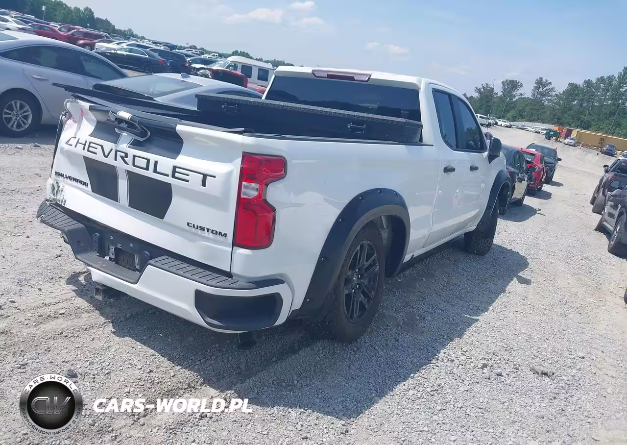2021 Chevrolet Silverado 1500 2Wd Double Cab Standard Bed Custom VIN:1GCRWBEK2MZ301480 - 4
