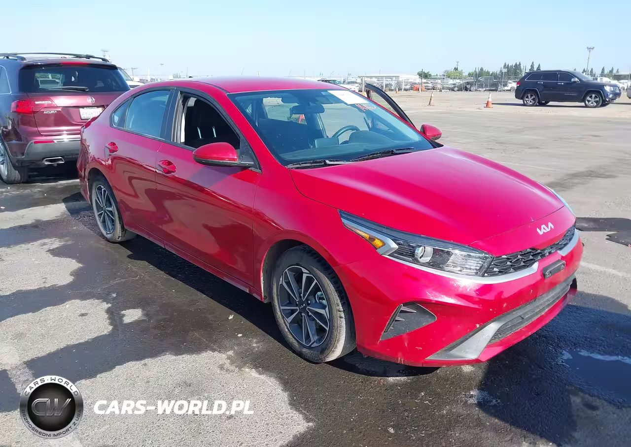 2024 Kia Forte Lxs