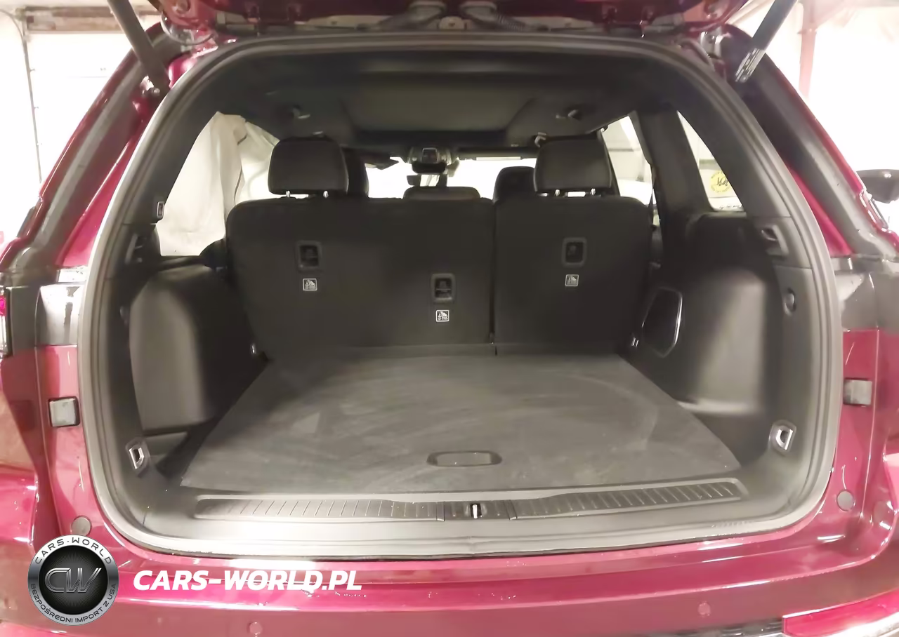 2025 Jeep Grand Cherokee Limited 4X4 VIN:1C4RJHBG0SC309630 - 16