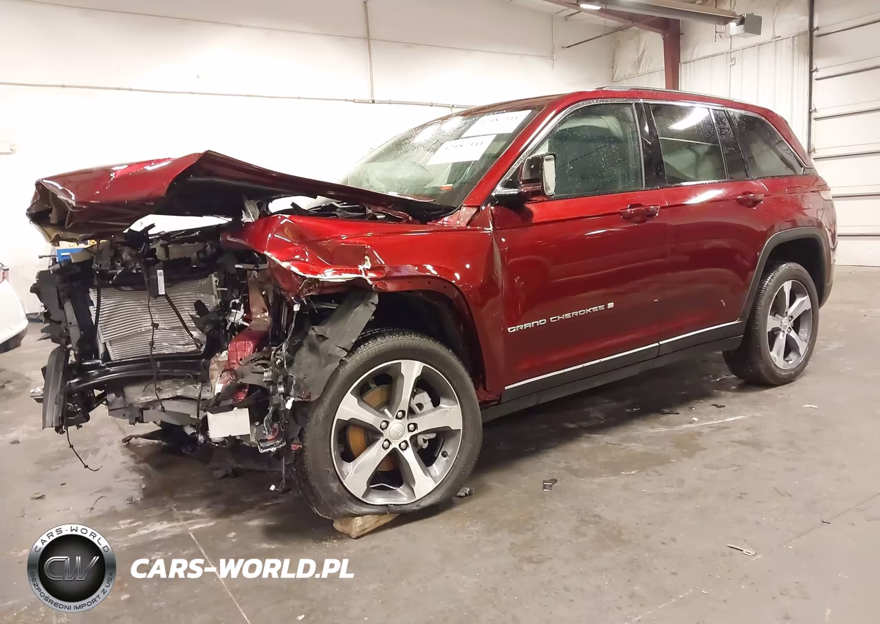 2025 Jeep Grand Cherokee Limited 4X4 VIN:1C4RJHBG0SC309630 - 2