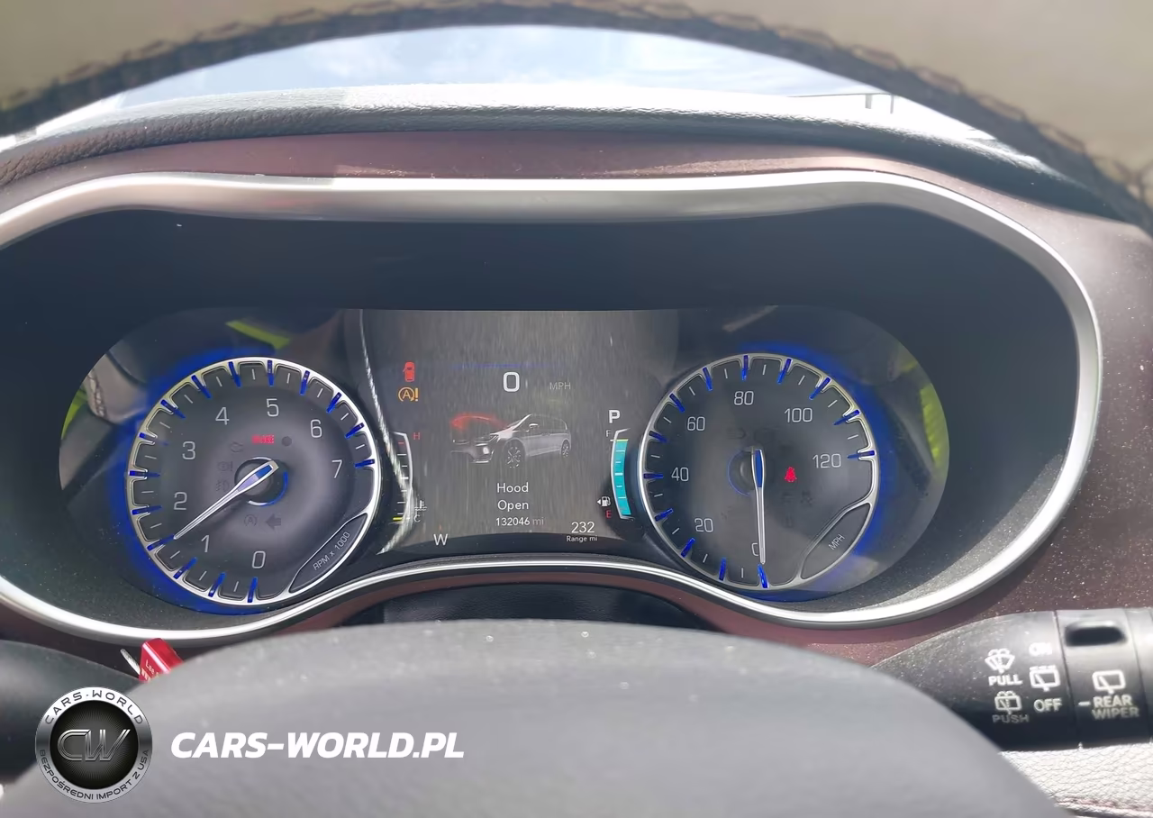 2018 Chrysler Pacifica Limited VIN:2C4RC1GG5JR234519 - 7