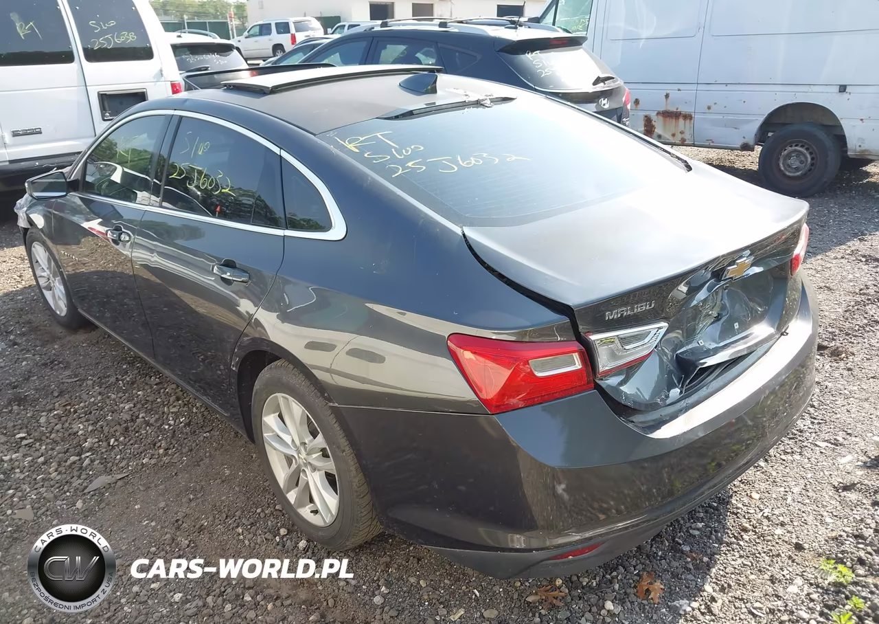 2016 Chevrolet Malibu Lt VIN:1G1ZE5ST4GF240374 - 3