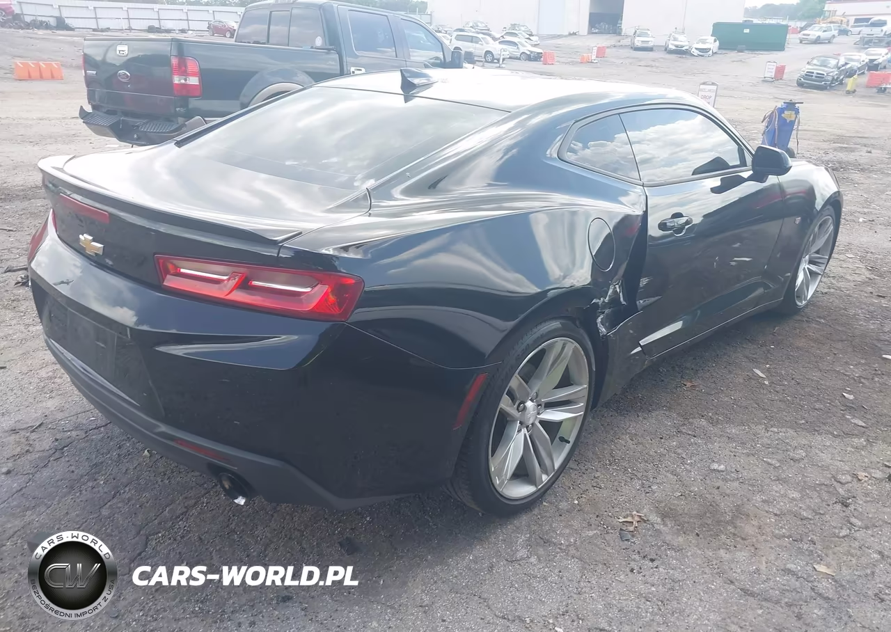 2018 Chevrolet Camaro 1Lt VIN:1G1FB1RXXJ0142215 - 4