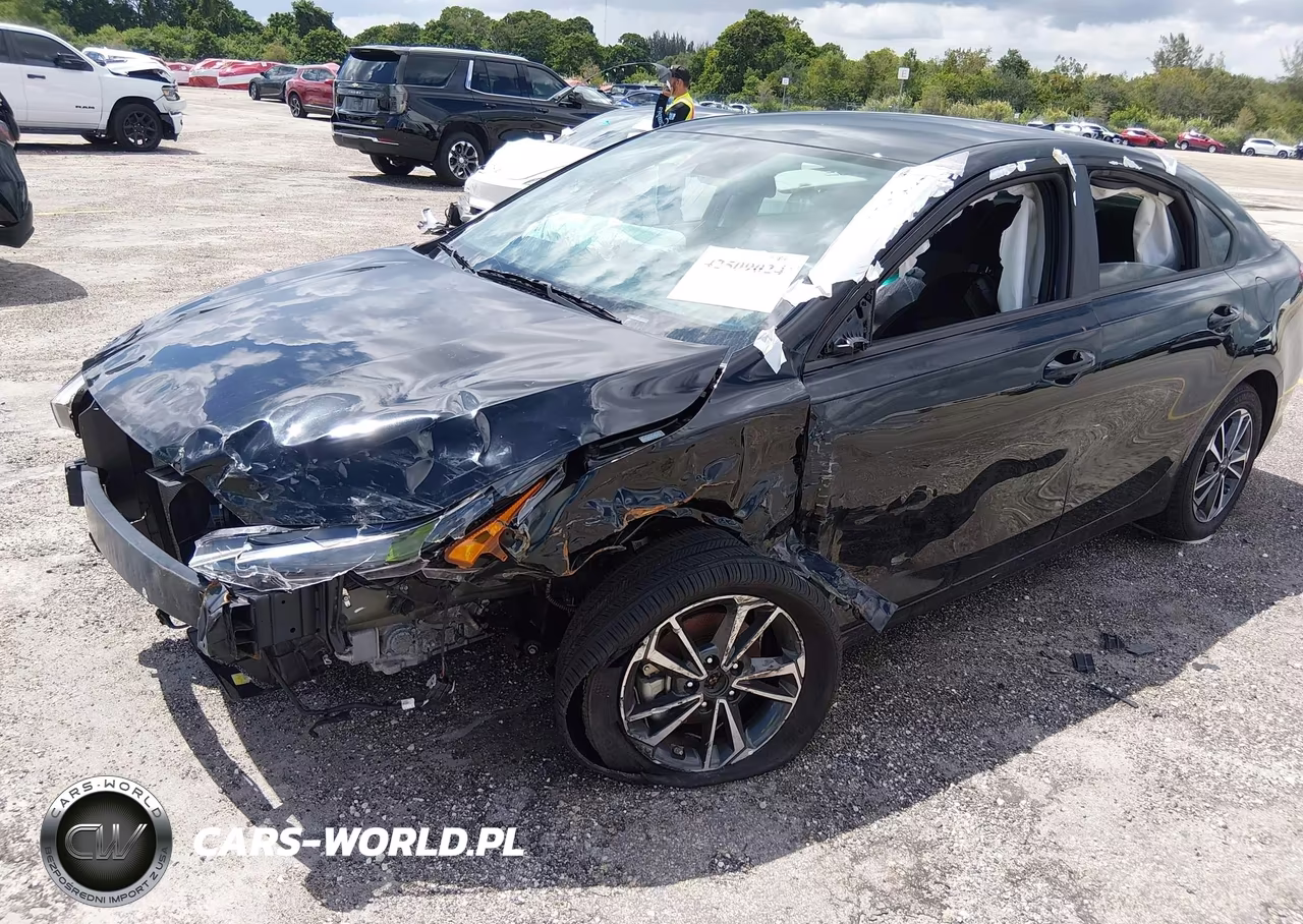2024 Kia Forte Lxs VIN:3KPF24AD0RE797979 - 6