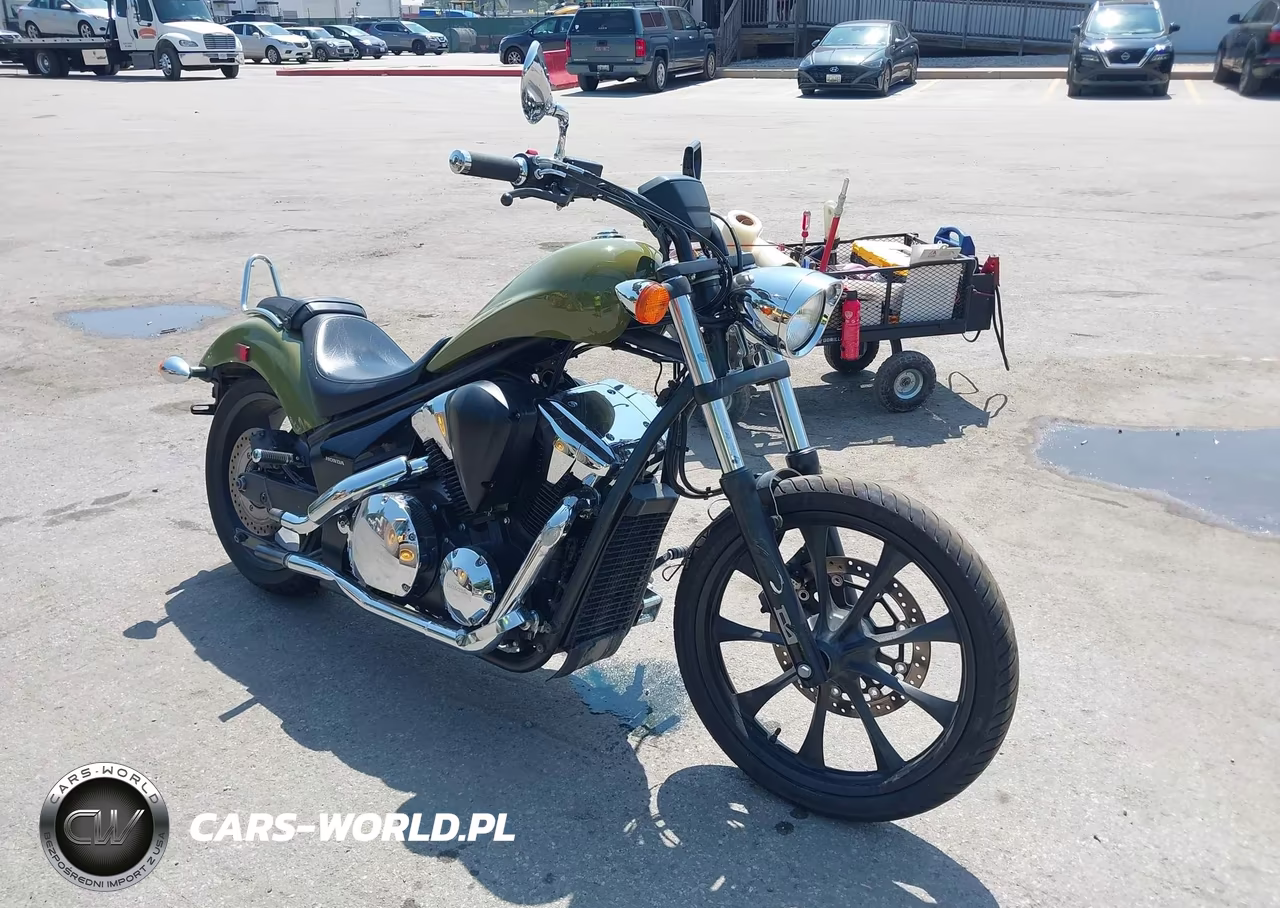 2024 Honda Vt1300 Cxa