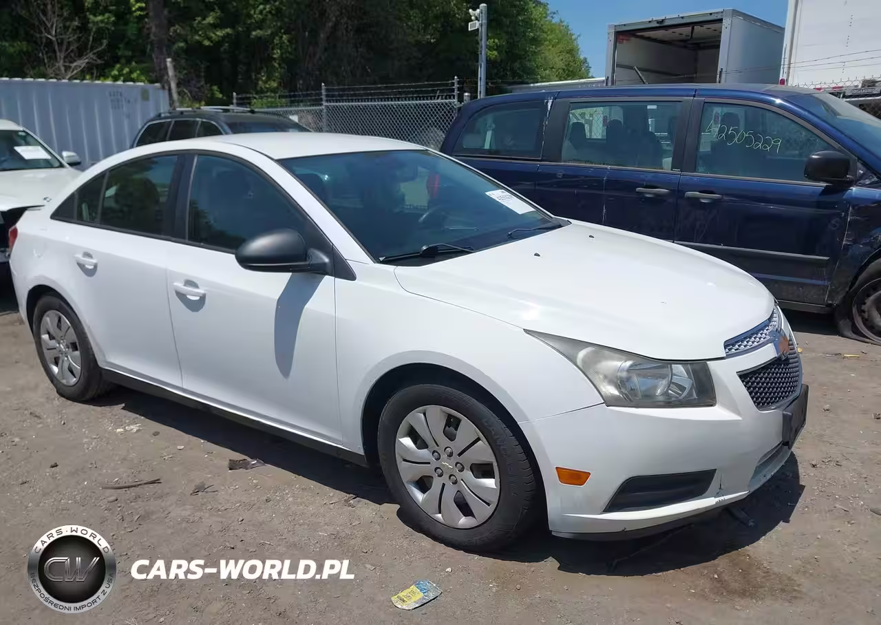 2013 Chevrolet Cruze Ls Auto