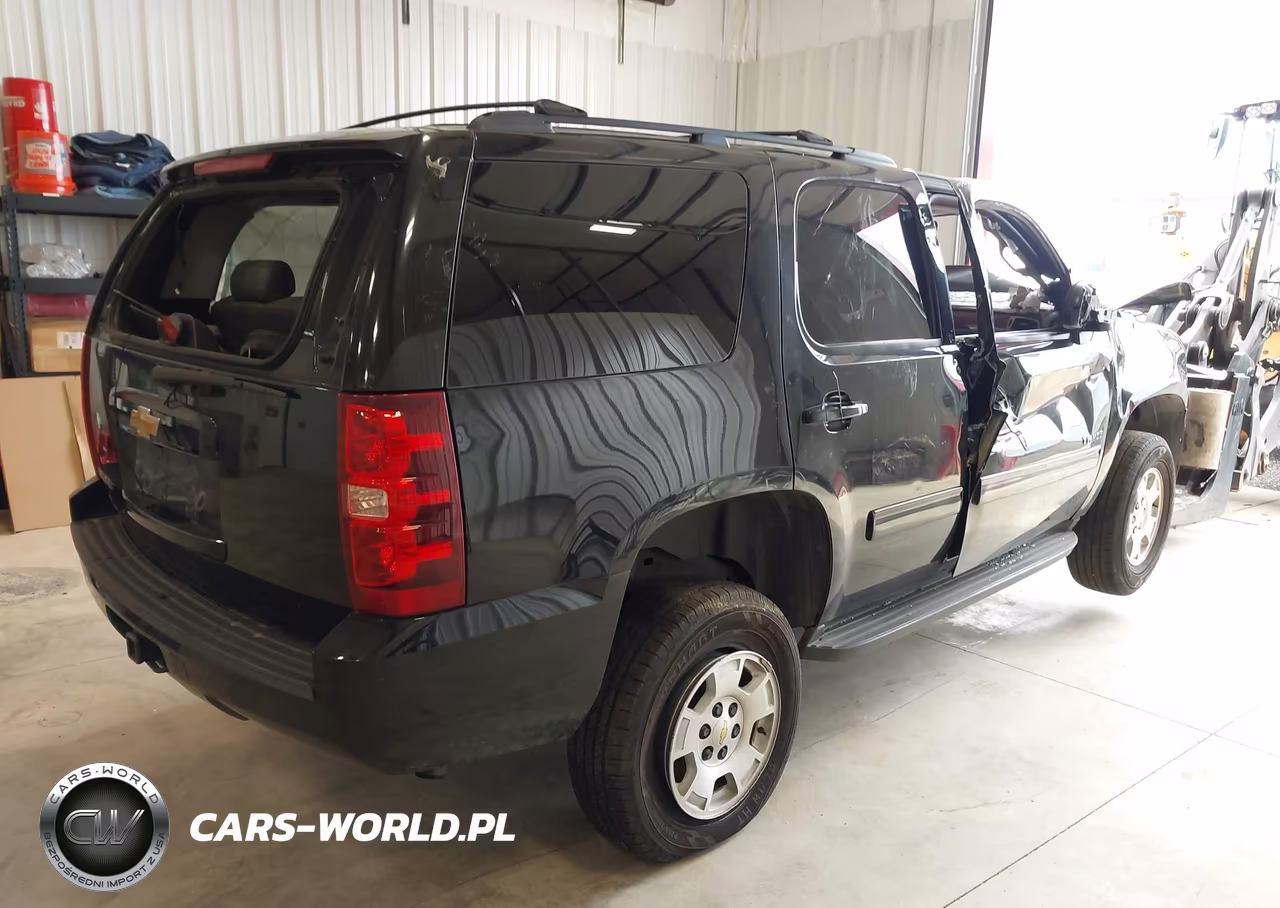 2013 Chevrolet Tahoe Ls VIN:1GNSCAE08DR135136 - 4