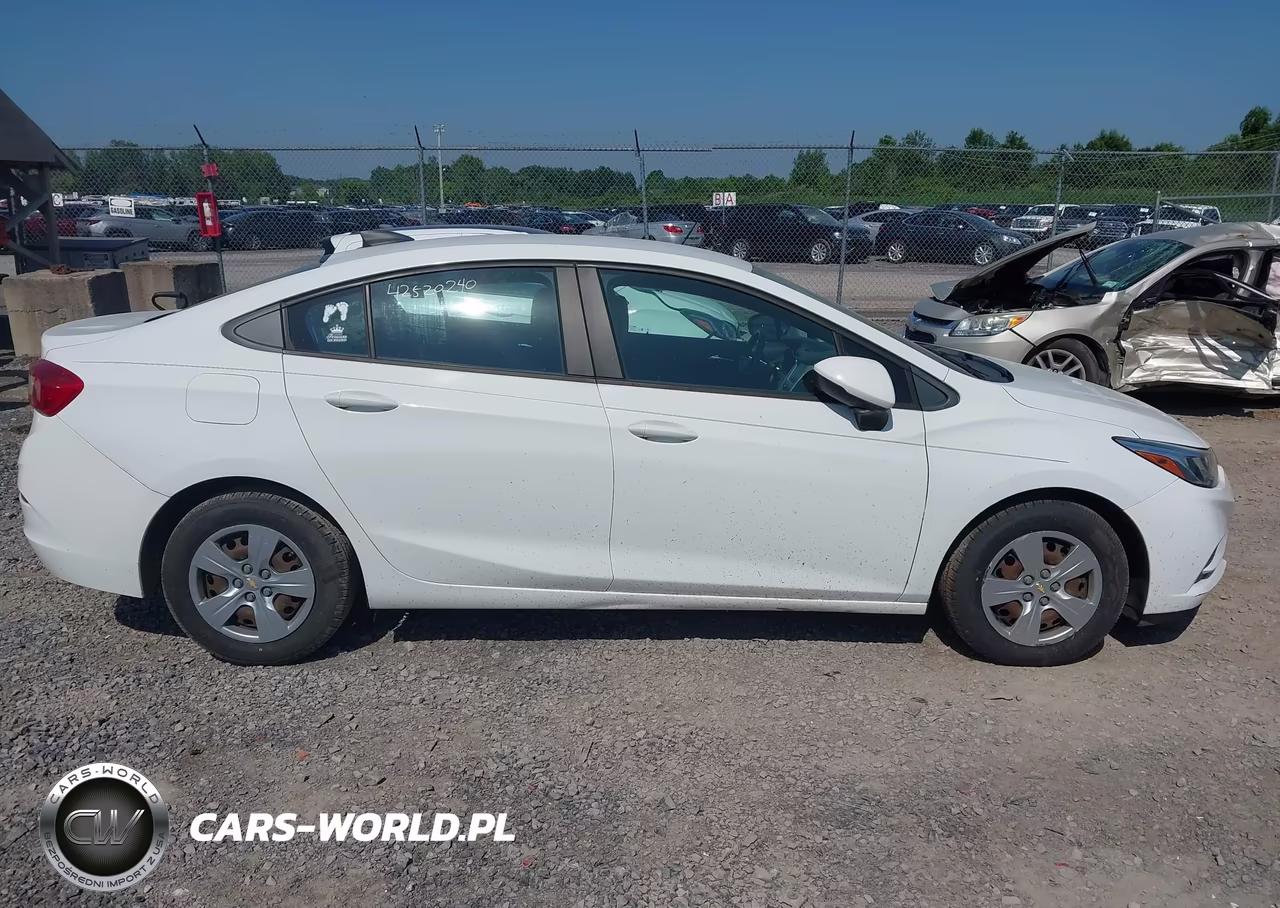 2017 Chevrolet Cruze Ls Auto VIN:1G1BC5SM0H7172814 - 13