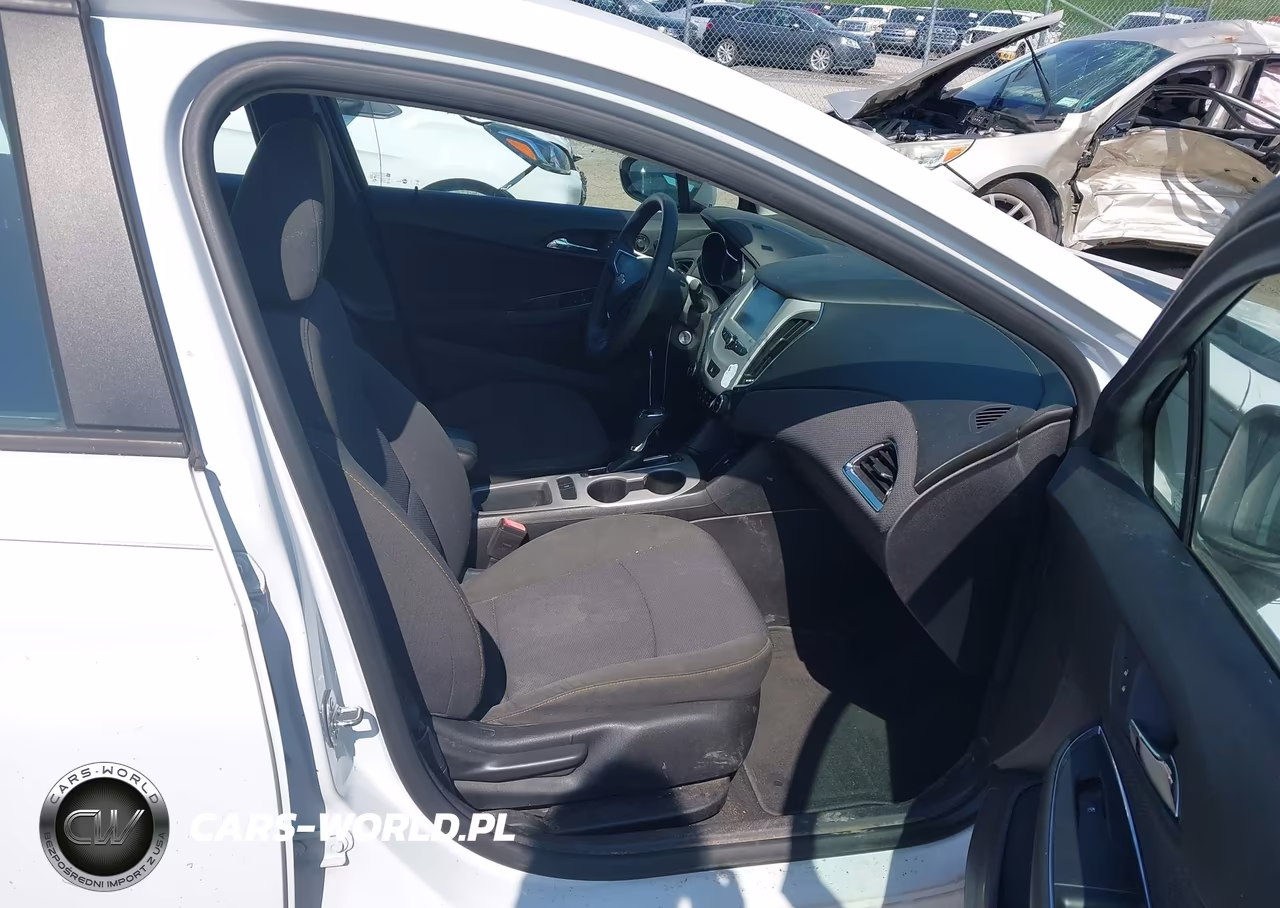 2017 Chevrolet Cruze Ls Auto VIN:1G1BC5SM0H7172814 - 5