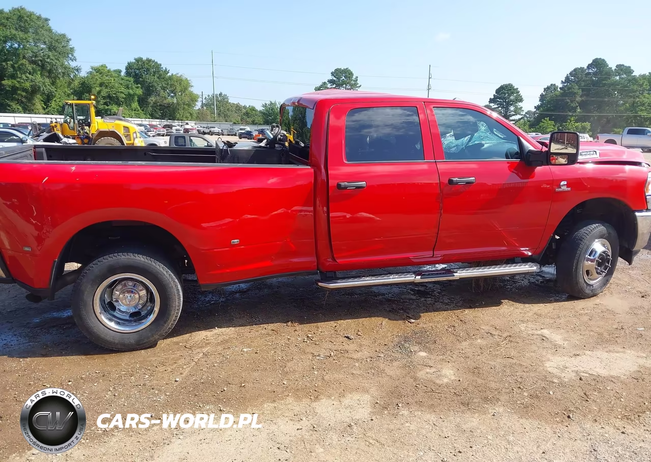 2024 Ram 3500 Tradesman 4X4 8' Box VIN:3C63RRGL5RG358802 - 13