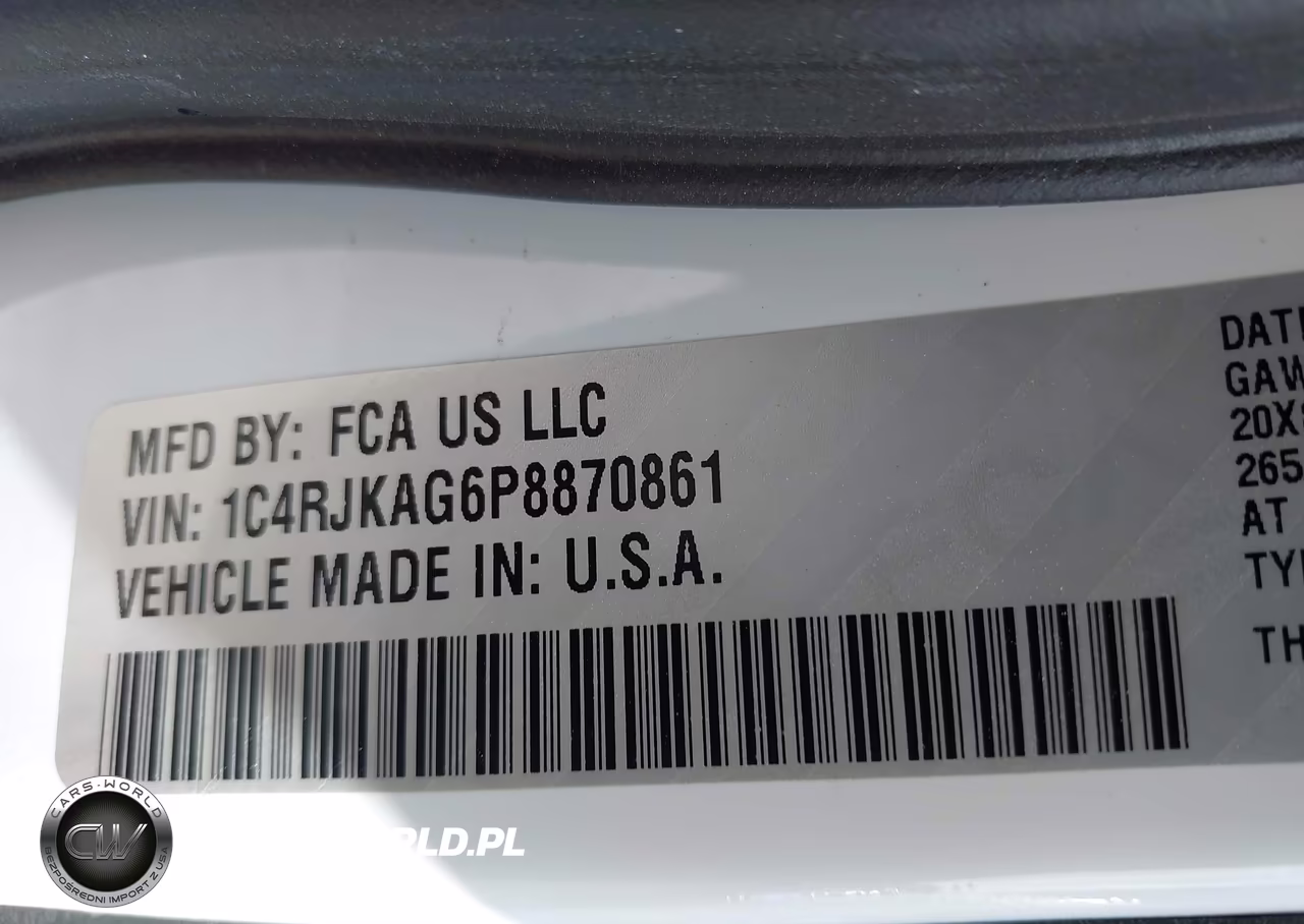2023 Jeep Grand Cherokee L Altitude 4X4 VIN:1C4RJKAG6P8870861 - 9