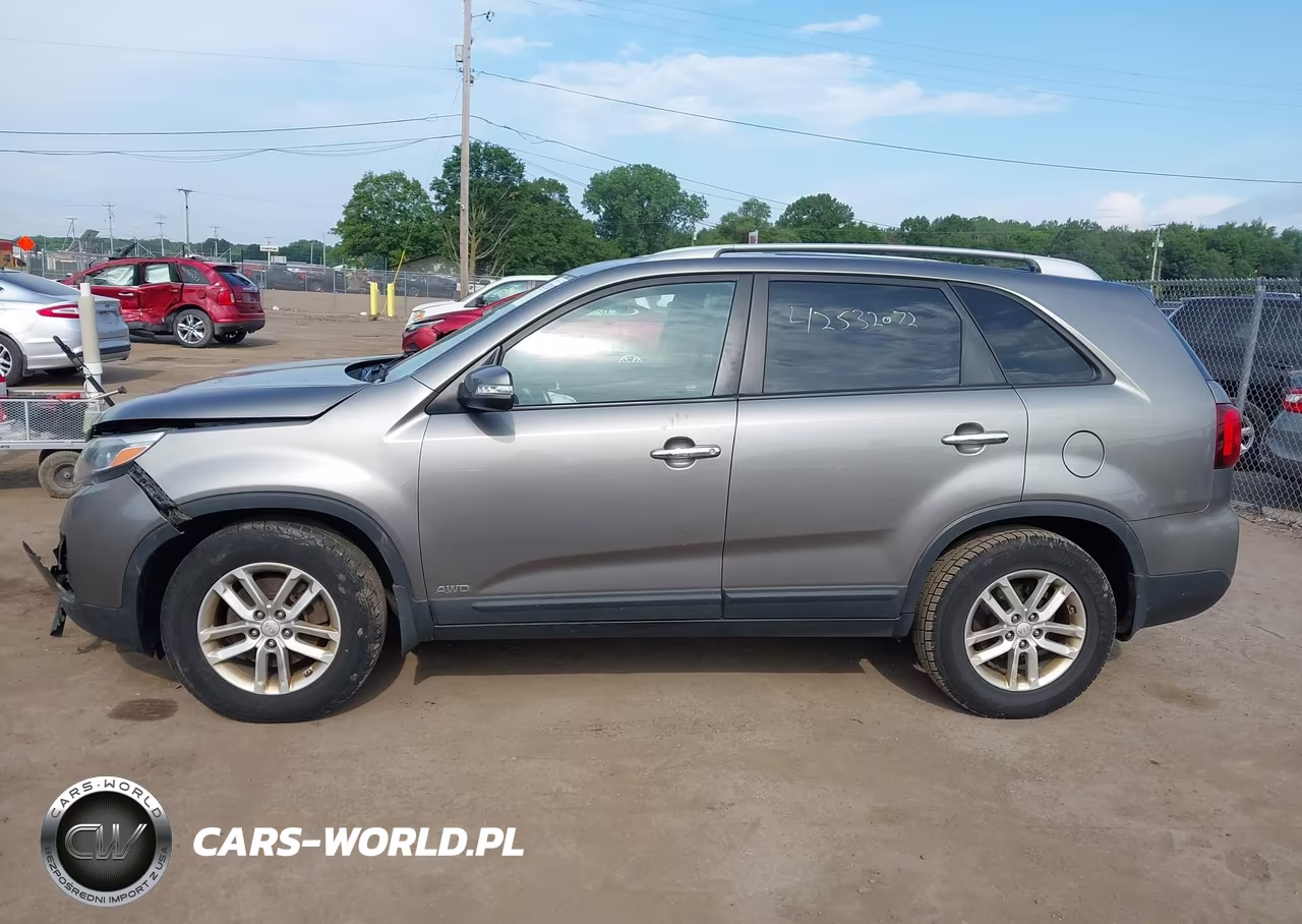 2014 Kia Sorento Lx V6 VIN:5XYKTDA71EG446842 - 15