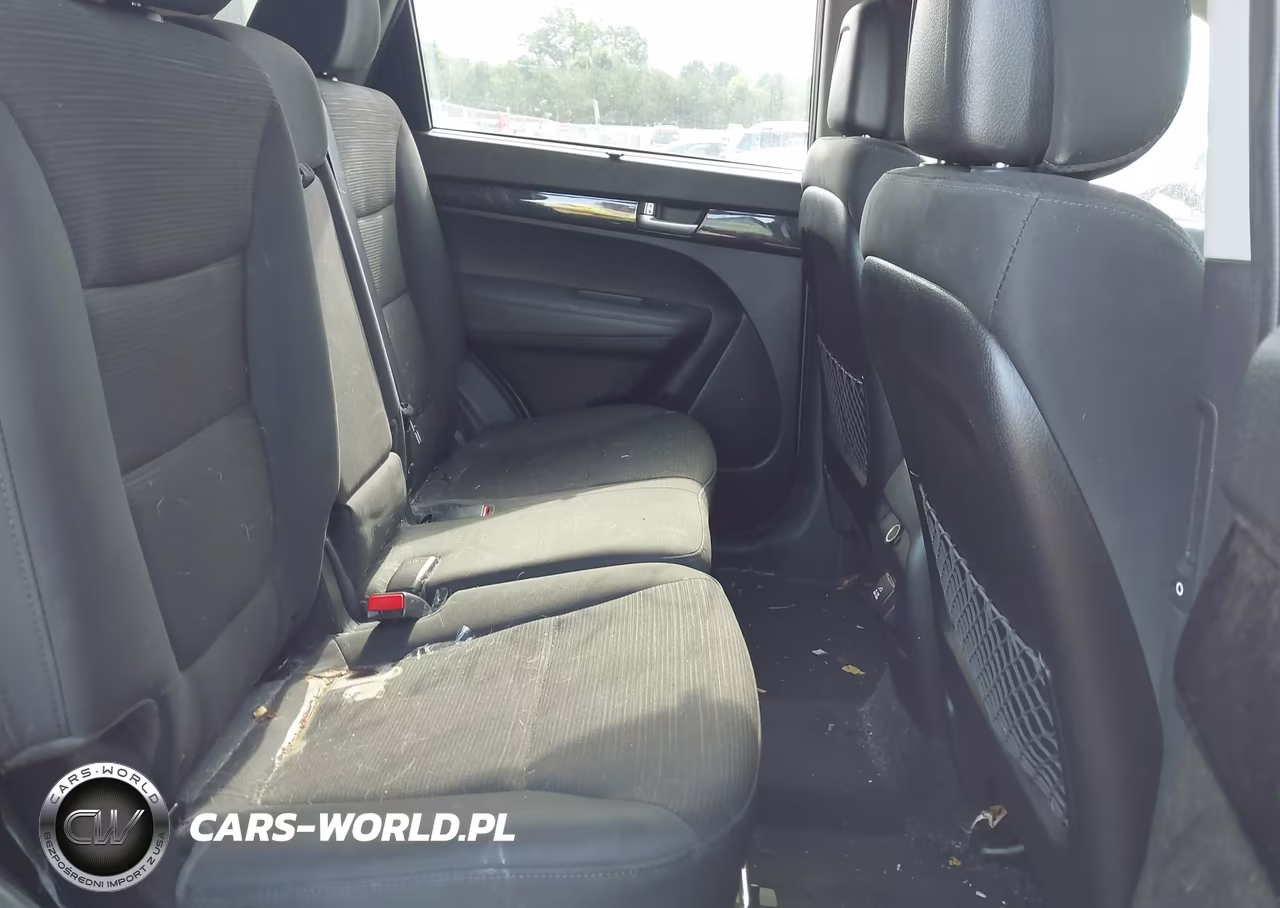 2014 Kia Sorento Lx V6 VIN:5XYKTDA71EG446842 - 8