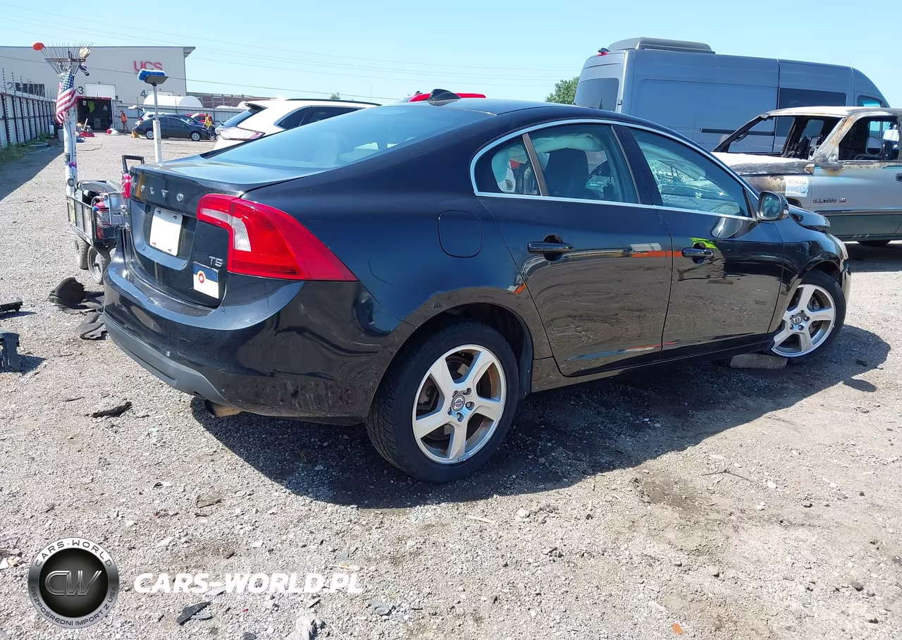 2012 Volvo S60 T5 VIN:YV1622FSXC2145297 - 4