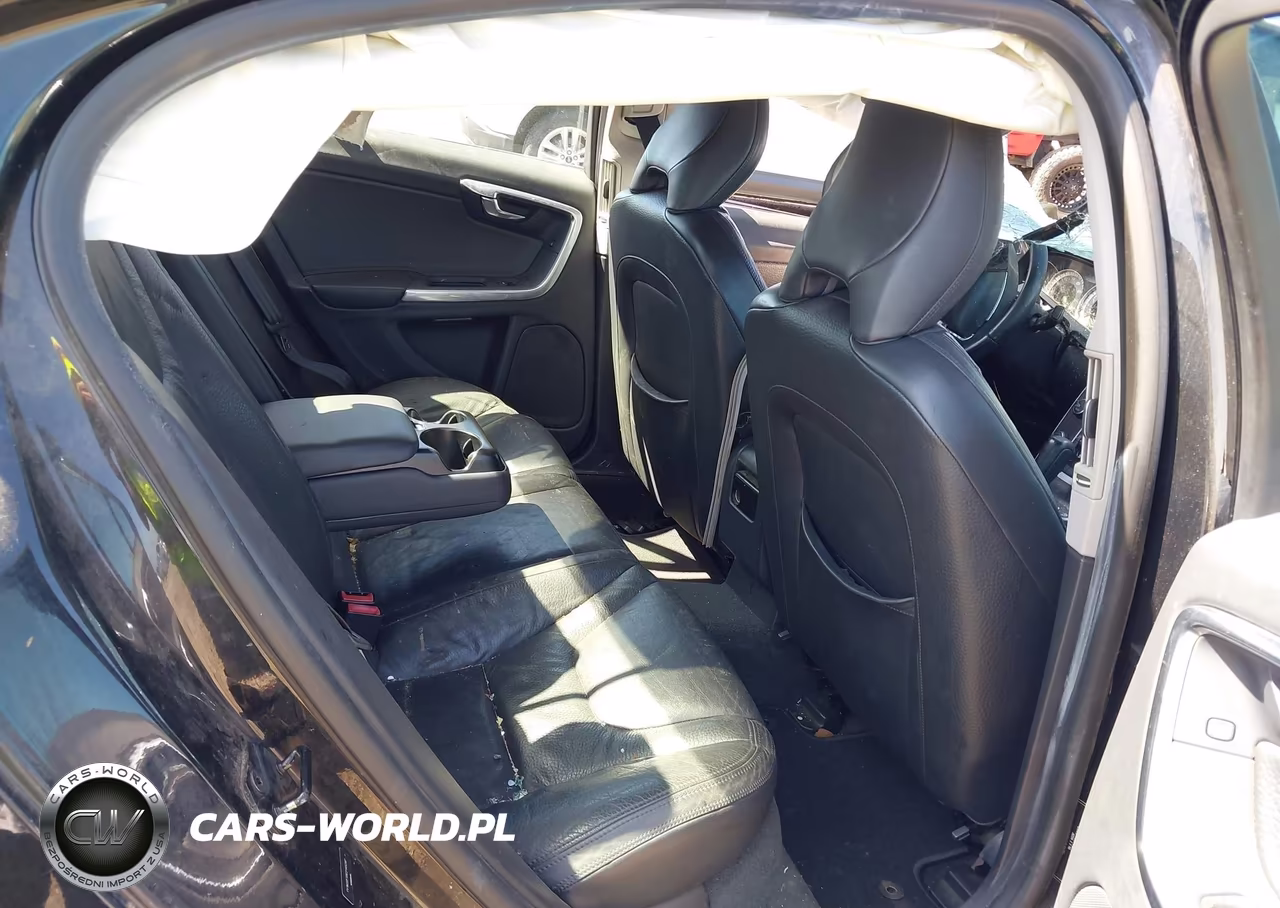 2012 Volvo S60 T5 VIN:YV1622FSXC2145297 - 8