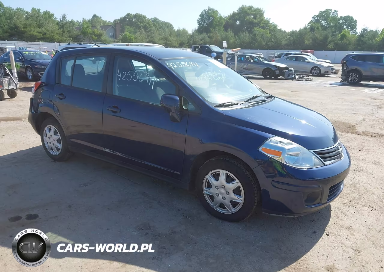 2012 Nissan Versa 1.8 S – zdjęcie 1 z 16
