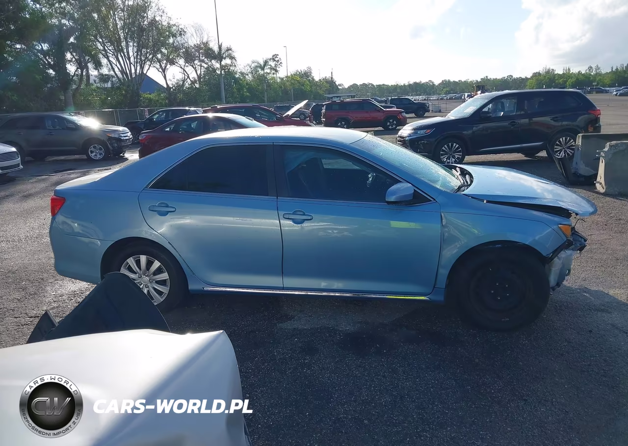 2013 Toyota Camry Le VIN:4T1BF1FK9DU672896 - 14