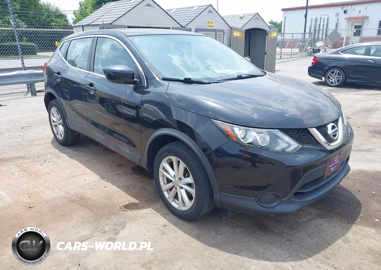 2017 Nissan Rogue Sport S – zdjęcie 1 z 16
