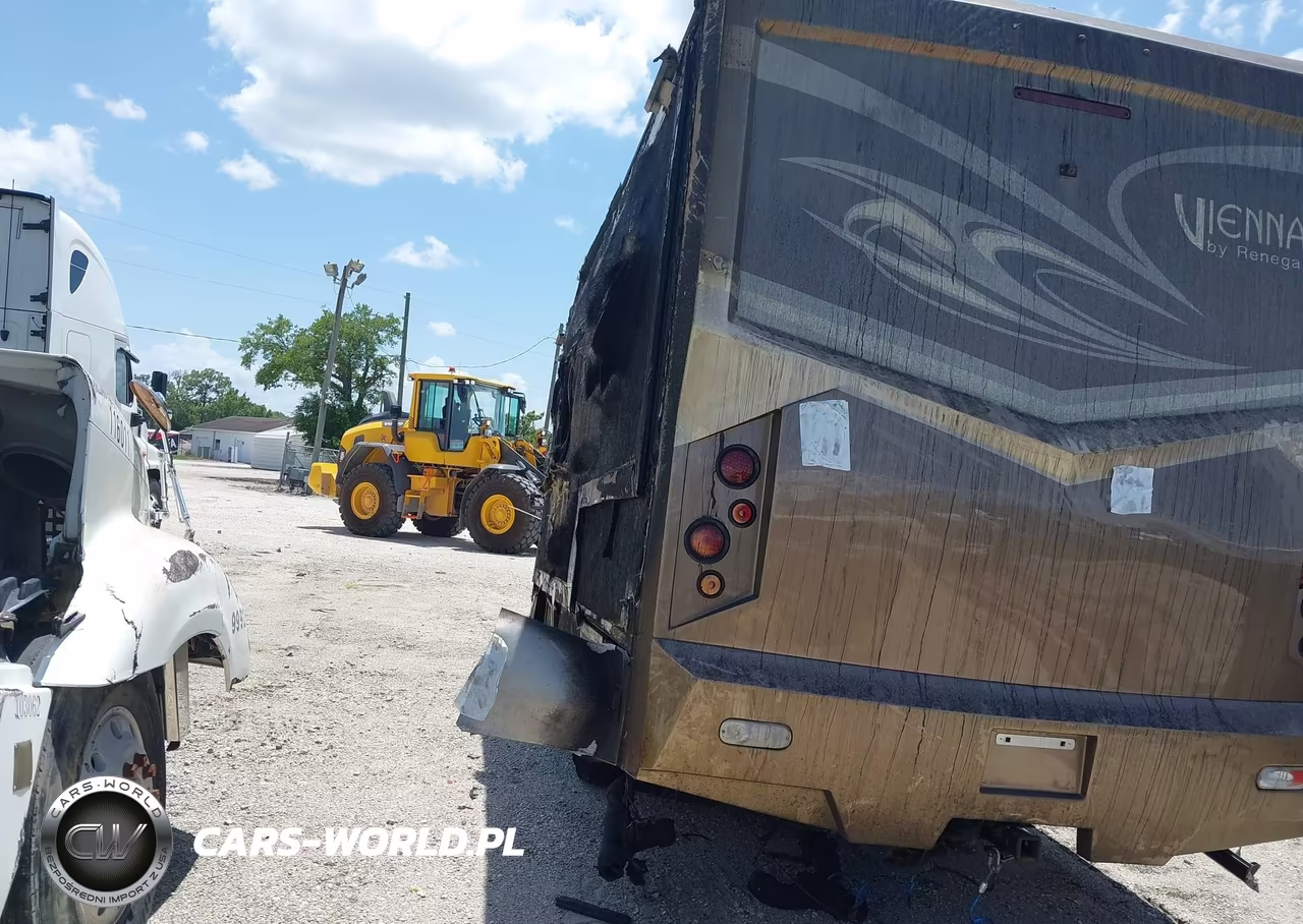 2018 Mercedes-Benz Sprinter 3500 High Roof V6 VIN:WDAPF4CC2J9763843 - 3