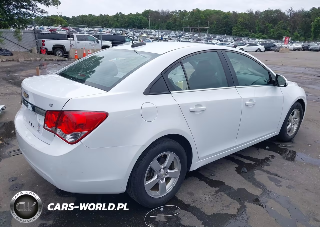 2015 Chevrolet Cruze 2Lt Auto VIN:1G1PE5SB2F7232443 - 4