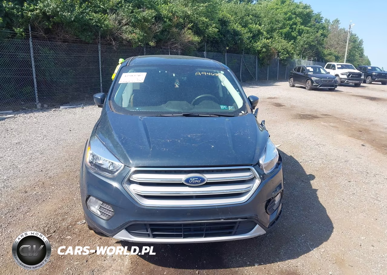 2019 Ford Escape Se VIN:1FMCU9GD9KUA94630 - 12