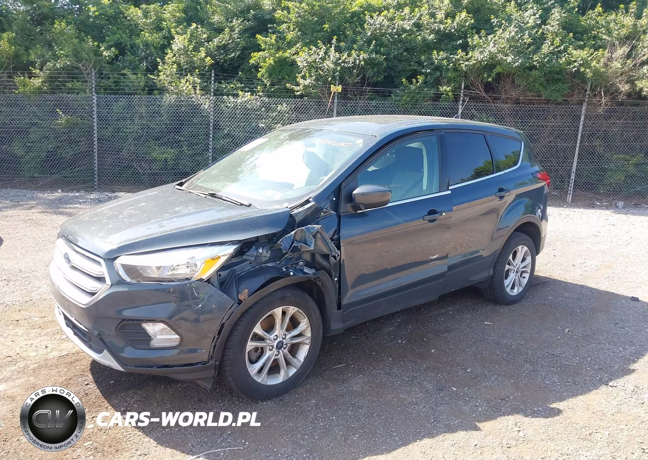 2019 Ford Escape Se VIN:1FMCU9GD9KUA94630 - 17