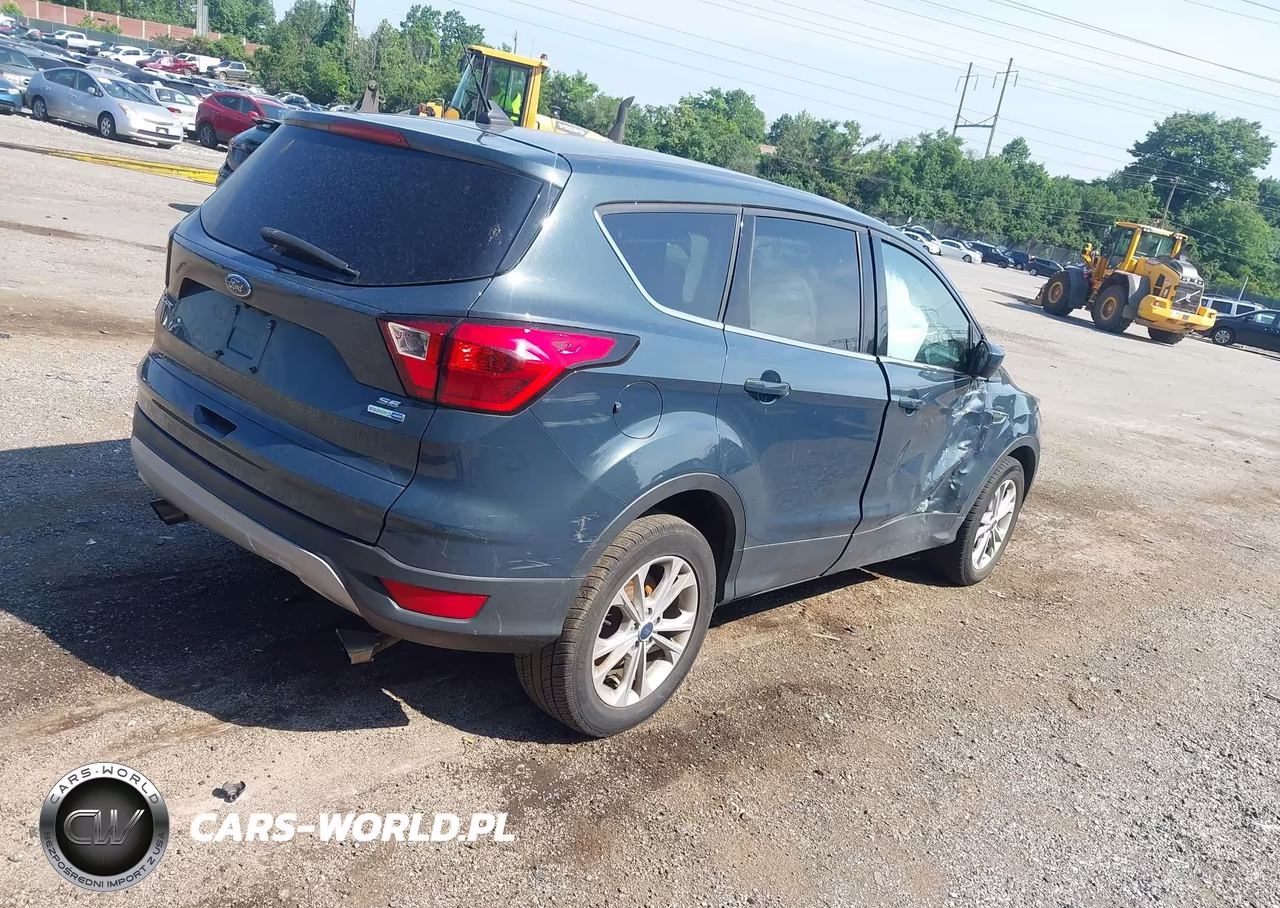 2019 Ford Escape Se VIN:1FMCU9GD9KUA94630 - 4