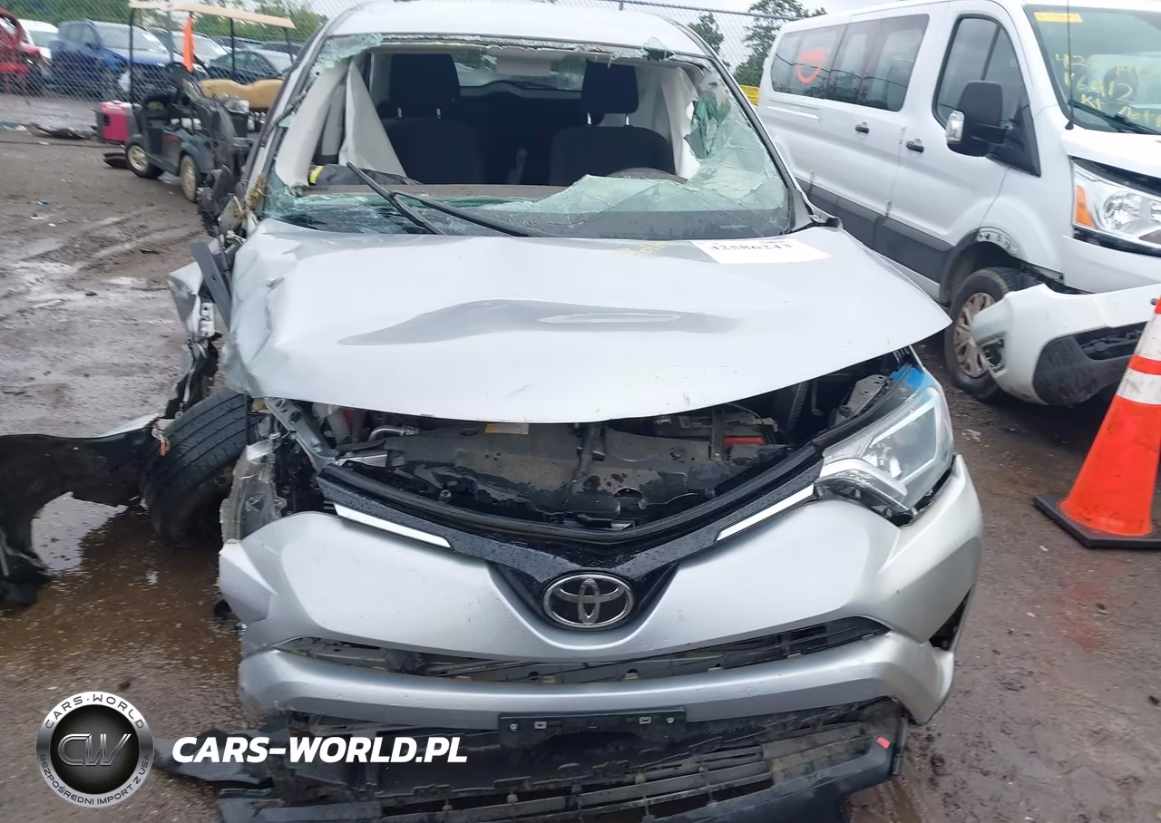 2018 Toyota Rav4 Le VIN:2T3BFREV3JW709681 - 12