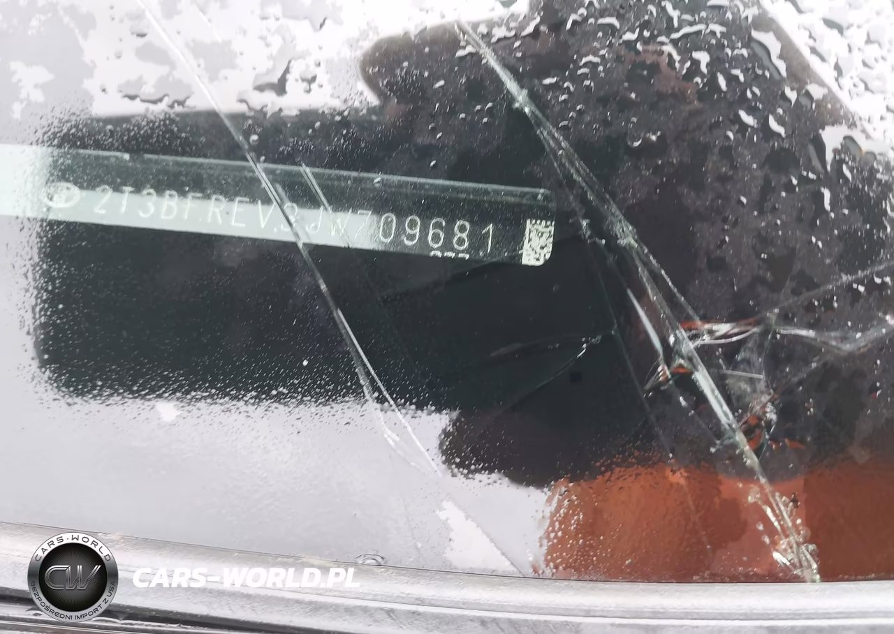 2018 Toyota Rav4 Le VIN:2T3BFREV3JW709681 - 9