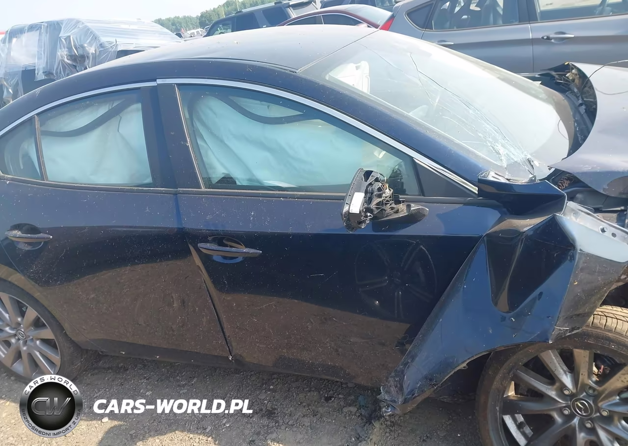 2020 Mazda Mazda3 Select Package VIN:JM1BPACL6L1170216 - 13