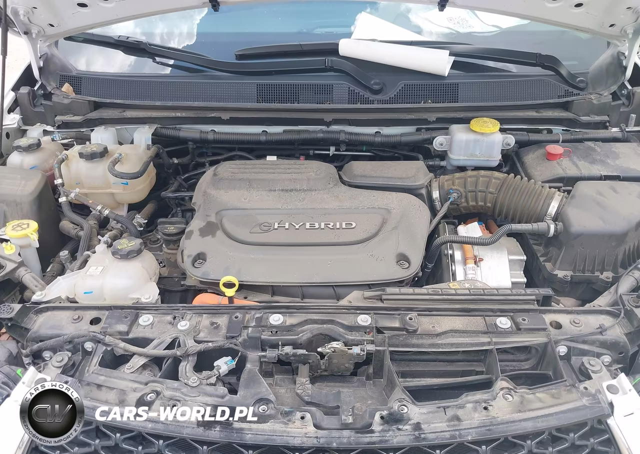 2023 Chrysler Pacifica Hybrid Touring L VIN:2C4RC1L71PR622474 - 10