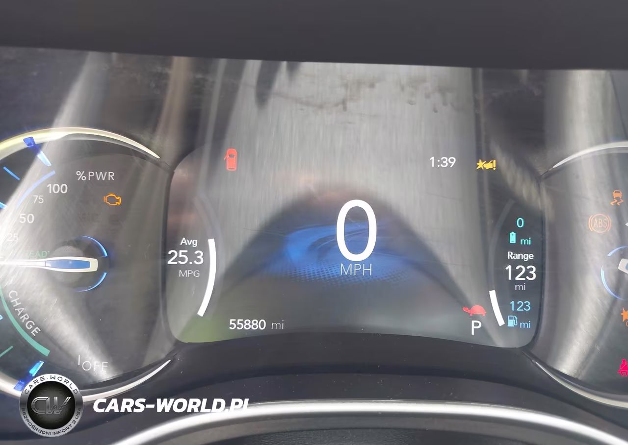2023 Chrysler Pacifica Hybrid Touring L VIN:2C4RC1L71PR622474 - 15
